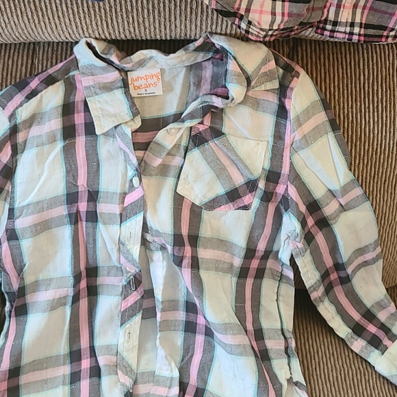 3 flannel shirts - Picture 4 of 9